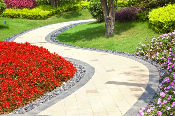 Garden Walkway Installation in Kirkland