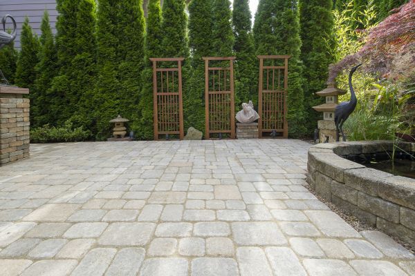 Backyard Hardscape Service in Kirkland